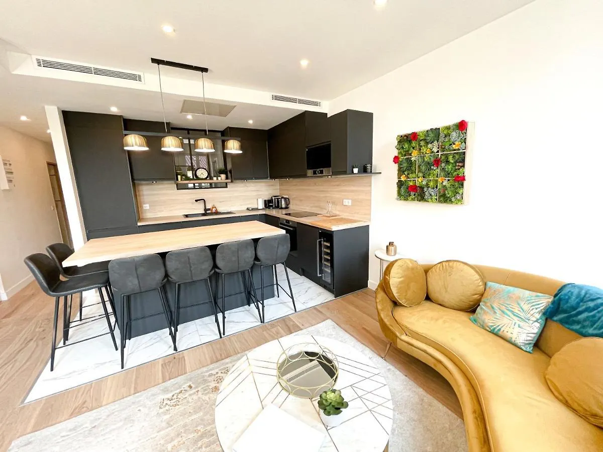 Cannes Luxury Residence Rentals 0*,